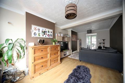 3 bedroom terraced house for sale - Stapleford Road, Luton, Bedfordshire, LU2