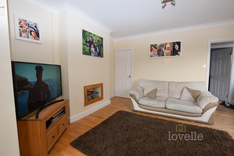2 bedroom semi-detached house for sale, High Street, Upton DN21