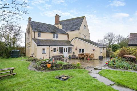 5 bedroom detached house for sale, Main Road, Woolaston