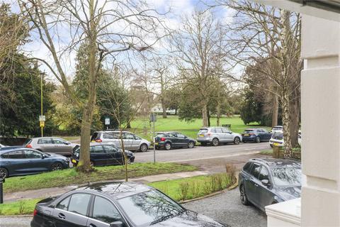 2 bedroom apartment for sale, Pittville Lawn, Cheltenham, Gloucestershire, GL52
