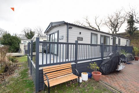 3 bedroom static caravan for sale - Oaklands Holiday Park, Colchester Road, St Osyth