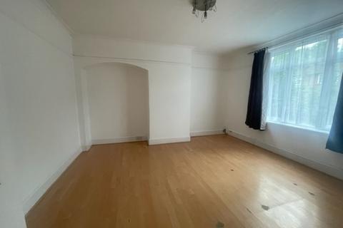 3 bedroom semi-detached house for sale, Horsecroft Road, Edgware, HA8