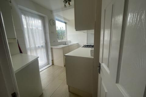 3 bedroom semi-detached house for sale, Horsecroft Road, Edgware, HA8