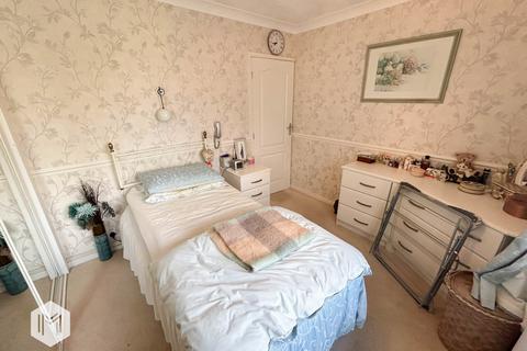 2 bedroom bungalow for sale, Birchall Avenue, Culcheth, Warrington, Cheshire, WA3 4DB