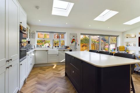 21 Bay Tree Road, Abbeymead, Gloucester, GL4 5WD