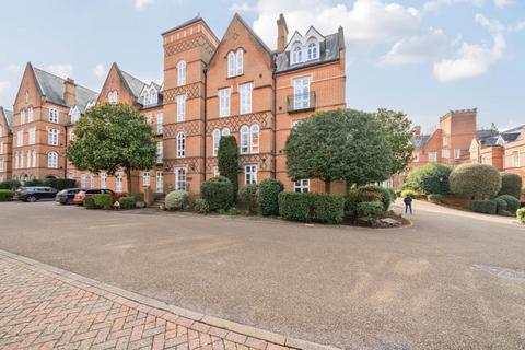 2 bedroom apartment to rent, Virginia Park, Virginia Water