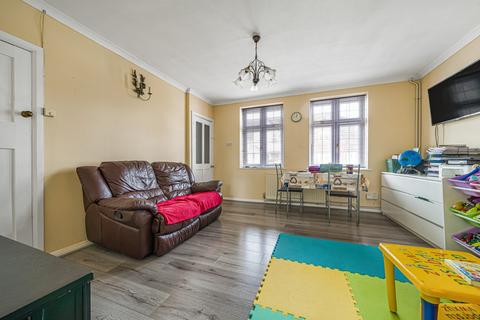 7 Caillard Road, Byfleet, West Byfleet, KT14 7JA