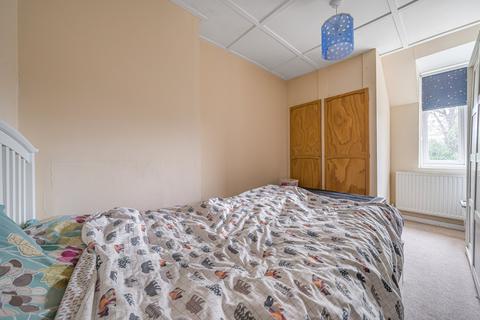 7 Caillard Road, Byfleet, West Byfleet, KT14 7JA