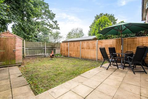 2 Ferney Road, Byfleet, West Byfleet, KT14 7AL