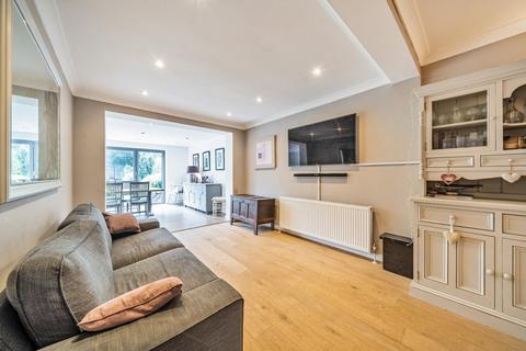220 High Road, Byfleet, West Byfleet, KT14 7DD