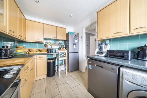 2 bedroom flat for sale, Eden Grove Road, Byfleet KT14