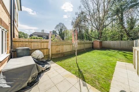 3 bedroom semi-detached house for sale, Edwards Close, New Haw KT15