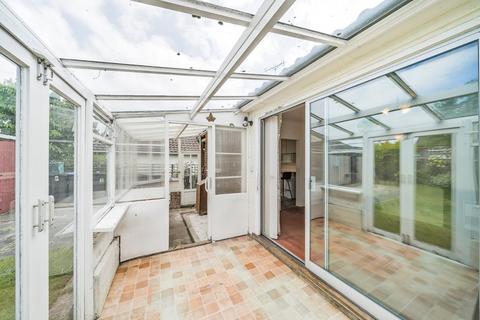 14 Peatmore Close, Woking, GU22 8TQ