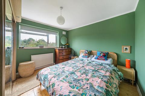 13 Copthall Way, New Haw, Addlestone, KT15 3TX