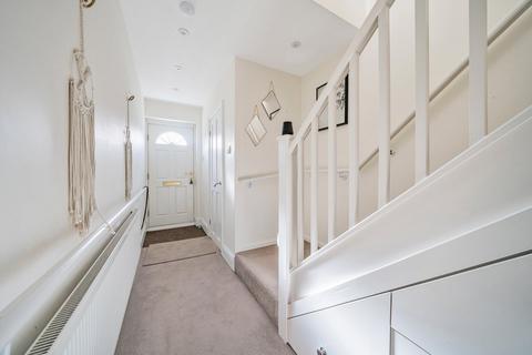7 Blenheim Close, West Byfleet, KT14 6ER