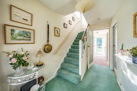 10 Beech Close, Byfleet, West Byfleet, KT14 7PS