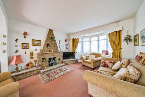 10 Beech Close, Byfleet, West Byfleet, KT14 7PS