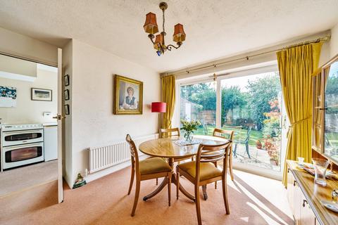 10 Beech Close, Byfleet, West Byfleet, KT14 7PS