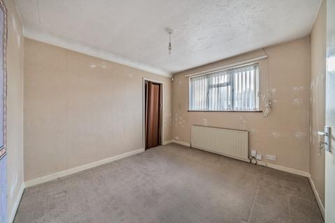 1 Ferney Road, Byfleet, West Byfleet, KT14 7AL