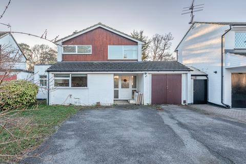 46 Cobs Way, New Haw, Addlestone, KT15 3AF