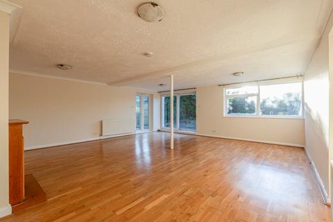 46 Cobs Way, New Haw, Addlestone, KT15 3AF