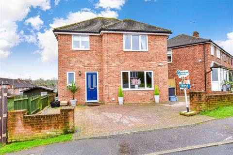 3 bedroom detached house for sale, Shooters Drive, Nazeing, Essex