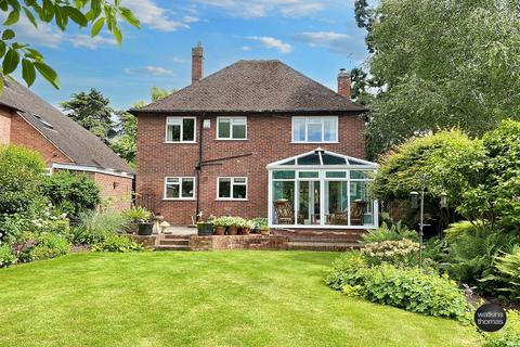 4 bedroom detached house for sale, Elm Road, Off Southbank Road, Hereford, HR1