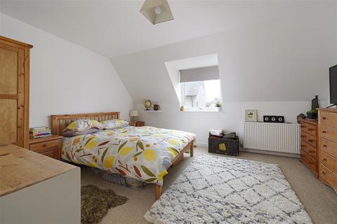1 bedroom apartment for sale, London Road, Teynham