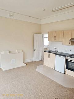 Studio to rent, Christchurch Road, Bournemouth BH1