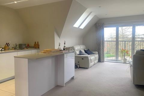2 bedroom apartment to rent - The Groves, Station Road, Beaconsfield, Buckinghamshire, HP9