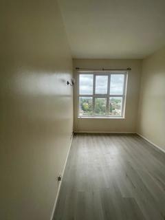 1 bedroom flat for sale, Princess Margaret Road, East Tilbury, Tilbury, Essex, RM18 8YR