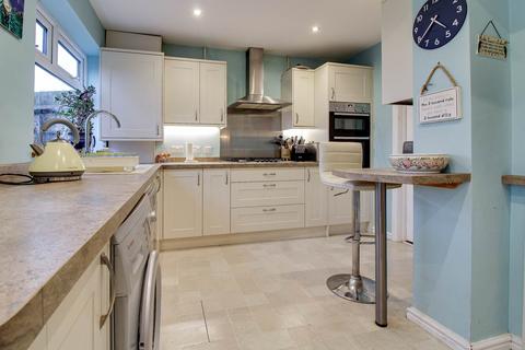 21 Caburn Crescent, Lewes, BN7 1NR