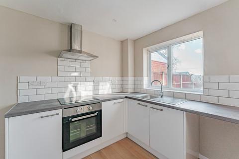 3 bedroom terraced house to rent - Neville Road, Sutton, NR12