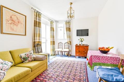 1 bedroom flat for sale, 28A Thurleigh Court, Nightingale Lane, London, SW12 8AP