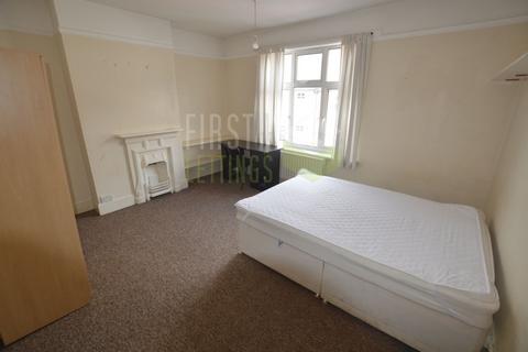 4 bedroom terraced house to rent, Thurlow Road, Leicester LE2