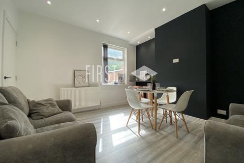 4 bedroom terraced house to rent, Hazel Street, Leicester LE2