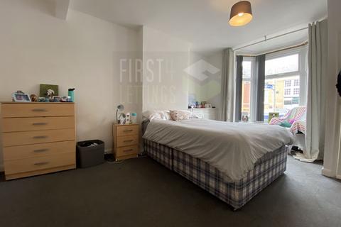 4 bedroom terraced house to rent, Clarendon Park Road, Leicester LE2