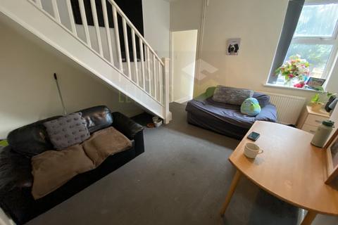 4 bedroom terraced house to rent, Clarendon Park Road, Leicester LE2