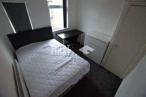 4 bedroom terraced house to rent, Tennyson Street, Leicester LE2
