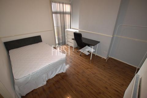 4 bedroom terraced house to rent, Tennyson Street, Leicester LE2