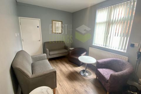 6 bedroom terraced house to rent, Clarendon Park Road, Leicester LE2