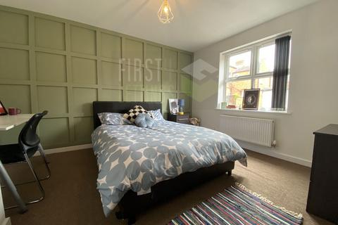 5 bedroom semi-detached house to rent, Avenue Road Extension, Leicester LE2