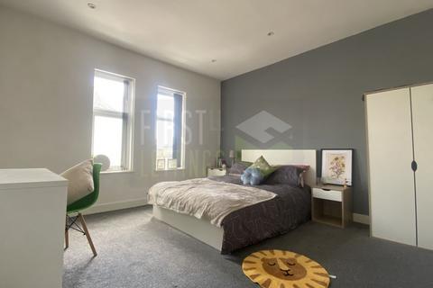 3 bedroom flat to rent, Clarendon Park Road, Leicester LE2