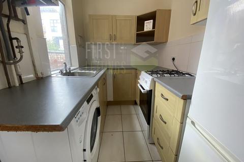 2 bedroom terraced house to rent, Welford Road, Leicester LE2