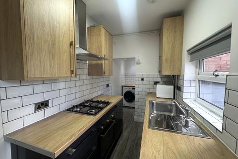 1 bedroom flat to rent, Fleetwood Road, Leicester LE2