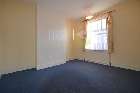 2 bedroom terraced house to rent, St. Leonards Road, Leicester LE2