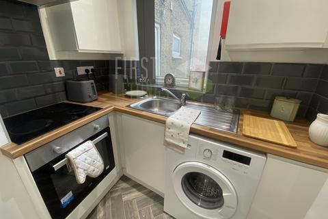 Studio to rent, Aylestone Road, Leicester LE2