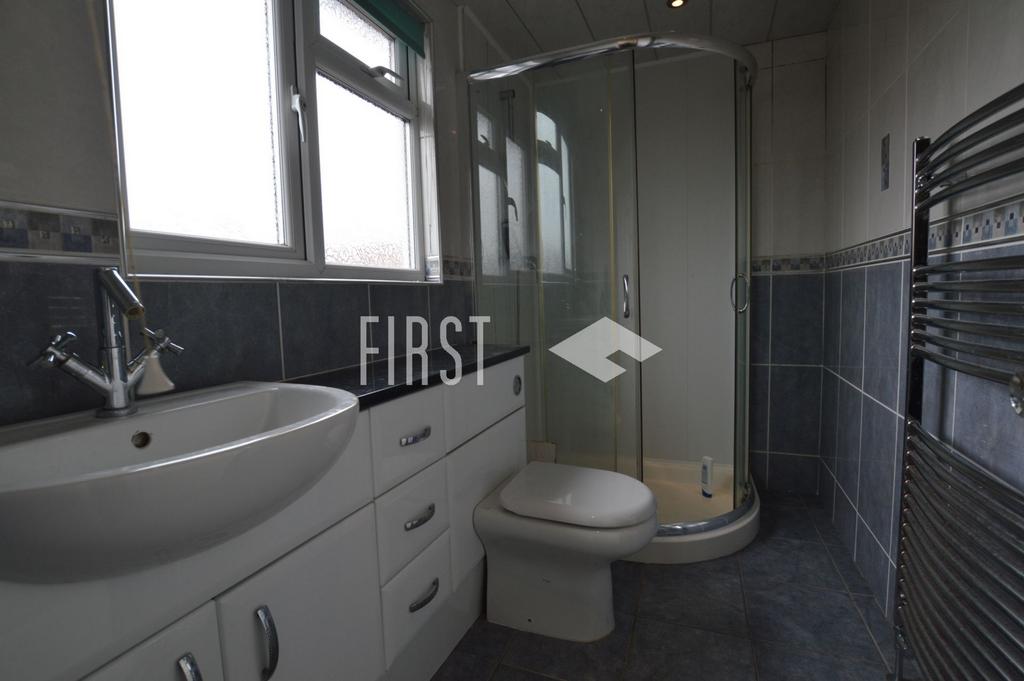 Ensuite bathroom