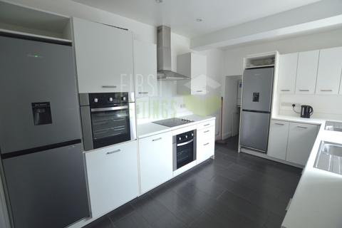 6 bedroom terraced house to rent, Saxby Street, Leicester LE2