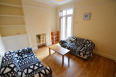 4 bedroom terraced house to rent, Briton Street, Leicester LE3